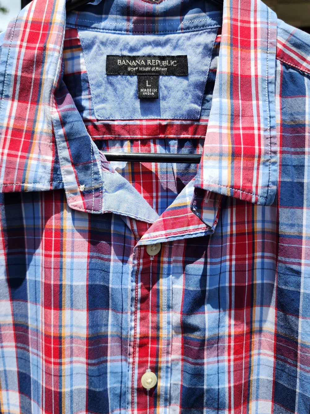 Banana Republic Soft Wash Slim Fit Plaid Shirt. Size Large.